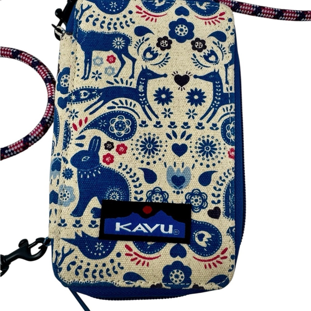 KAVU Go TIme Crossbody Wallet with Folk-art blue animals - Picture 2 of 6
